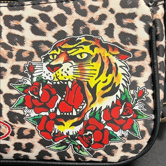 Ed Hardy | Iconic Tiger Rose Shoulder Bag w/ Crossbody Strap - Picture 5 of 16